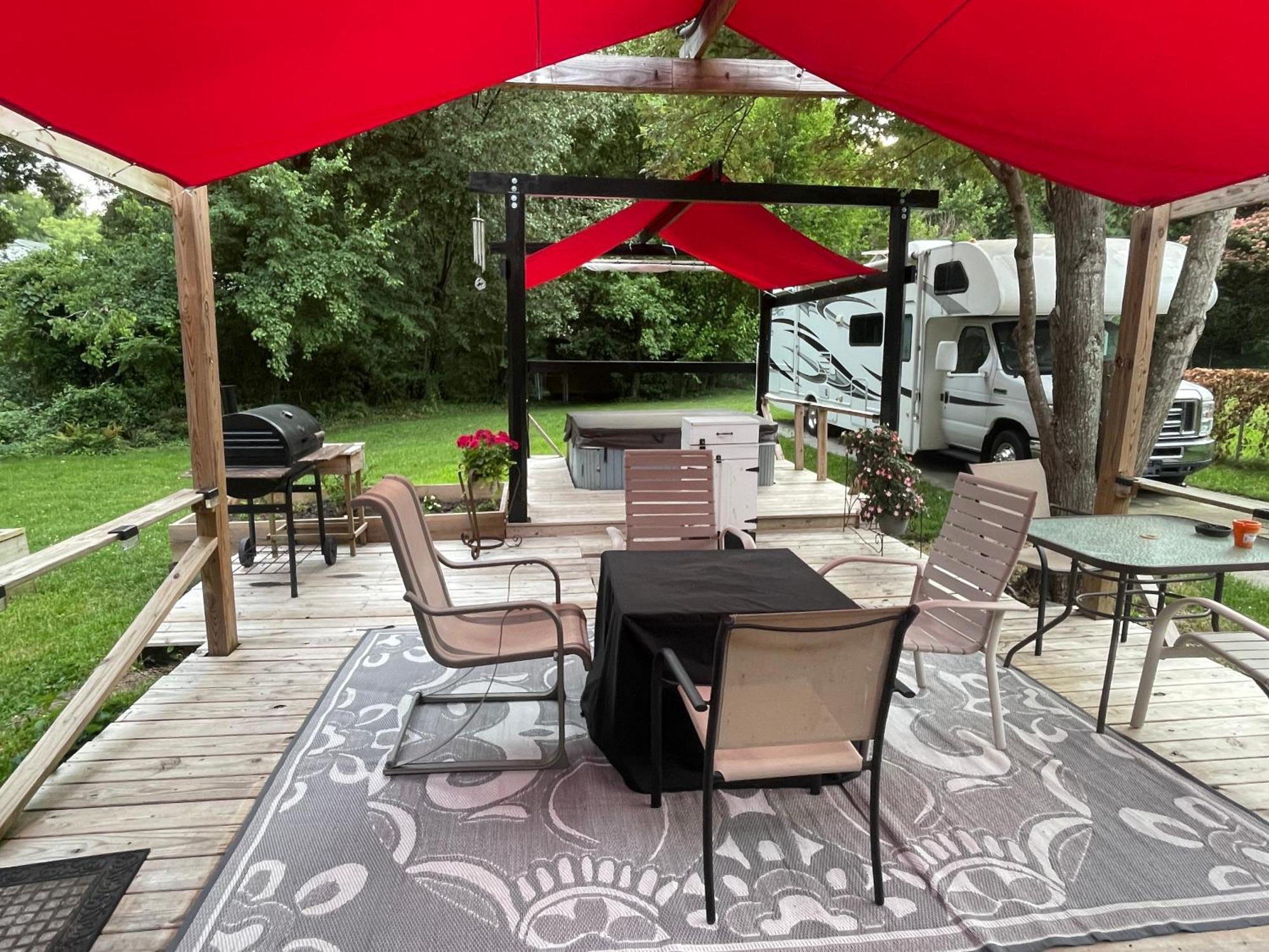 Wayne'S Place-Hot Tub, Pet Friendly. Close To Hpu High Point Exterior photo